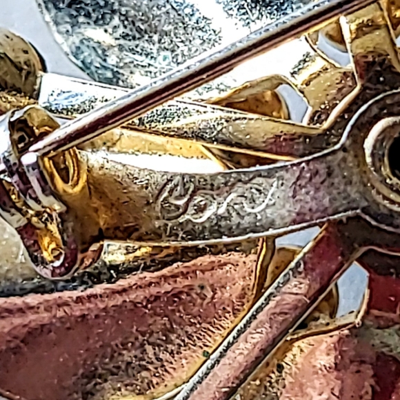 CORO LEAF WREATH GREEN RHINESTONE CRYSTAL PIN BROOCH - Picture 5 of 7